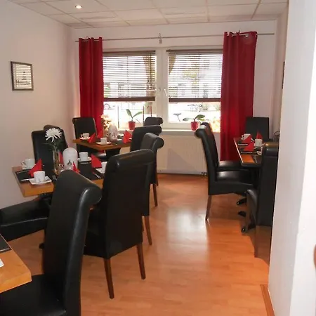 호텔 Und Restaurant Rosenkranz Markranstädt