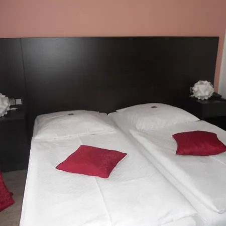 Hotel Und Restaurant Rosenkranz 2*