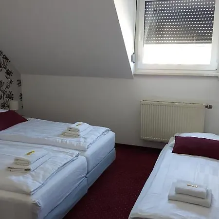 Hotel Und Restaurant Rosenkranz 2*
