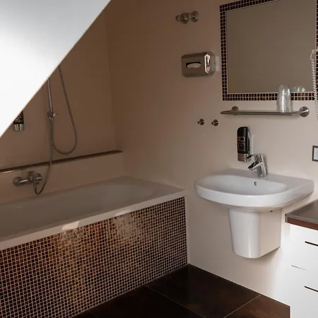 Hotel Und Restaurant Rosenkranz 2*