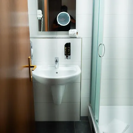 Hotel Und Restaurant Rosenkranz Hotel Markranstädt