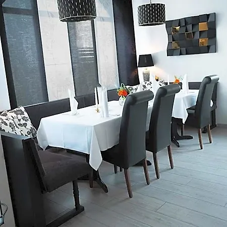 Und Restaurant Rosenkranz 호텔 Markranstädt