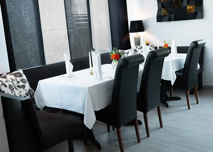 Und Restaurant Rosenkranz فندق 2*